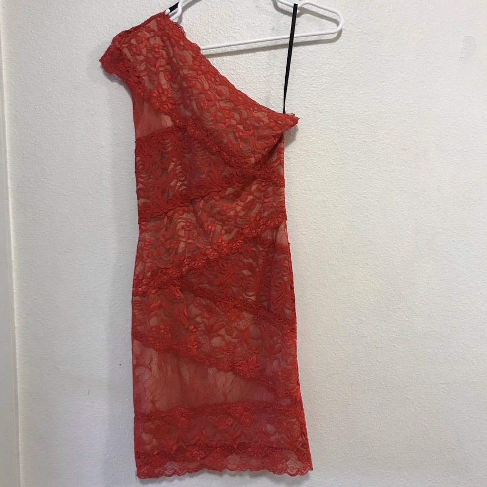 Bebe dress